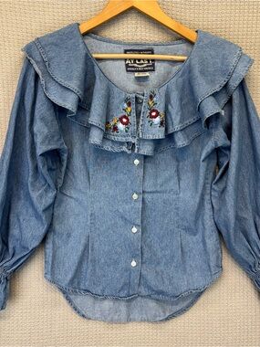 Vtg At Last Denim Ruffled Collared Blouse Women Small Y2K Floral Embroidery Boho